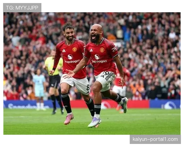 曼联B费派梅努偷走亨德森手中皮球 巧妙应对水晶宫球员理论拖延